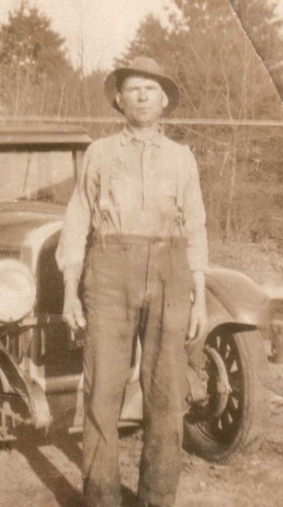 Frank Carson in Avon, CT 1932. Courtesy of Debbie (Littlefield) Bird Frank Carson in Avon, CT 1932. Courtesy of Debbie (Littlefield) Bird