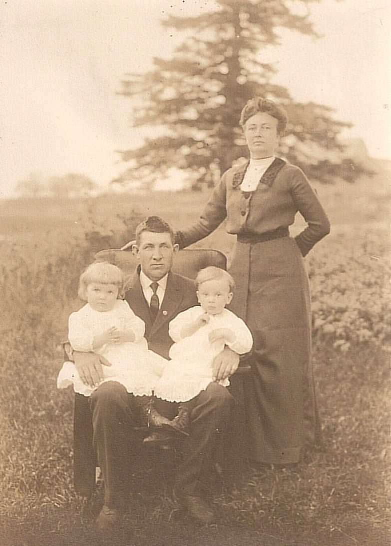 L-R: Lois, Warren, Lewis and Maybell Willard